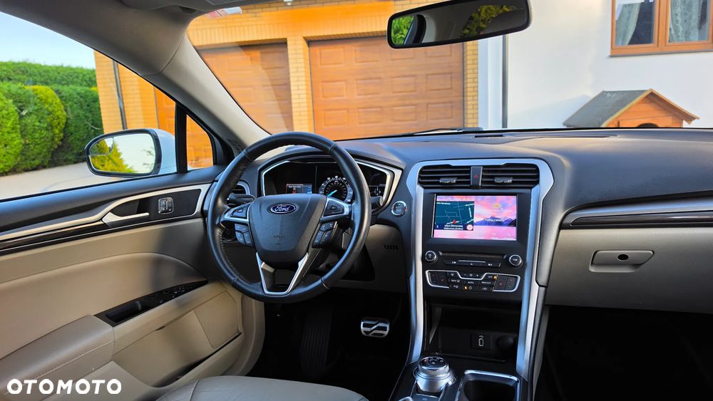 Ford Fusion 2.0 EcoBoost Titanium - 22