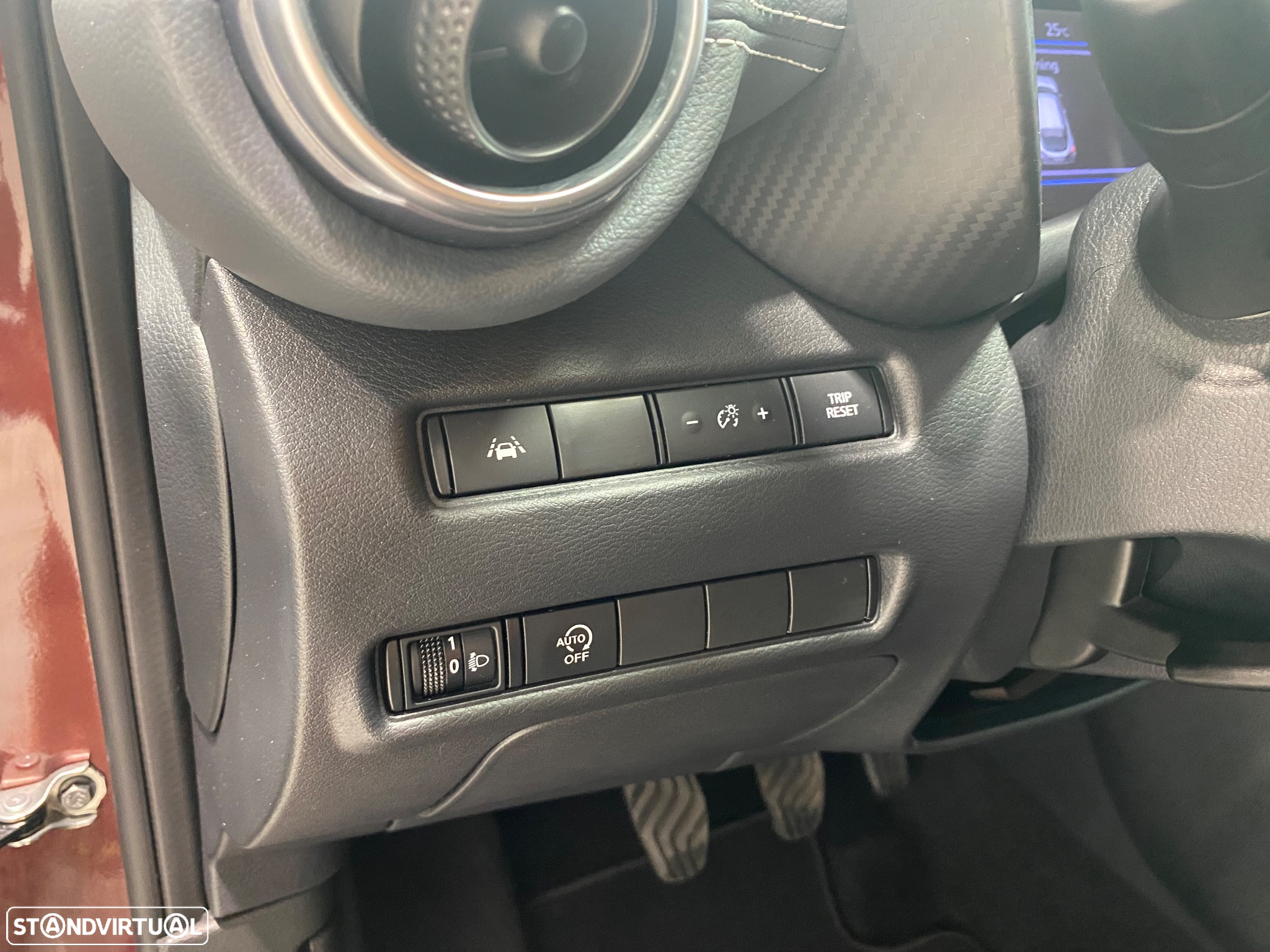 Nissan Juke 1.0 DIG-T N-Connecta - 19