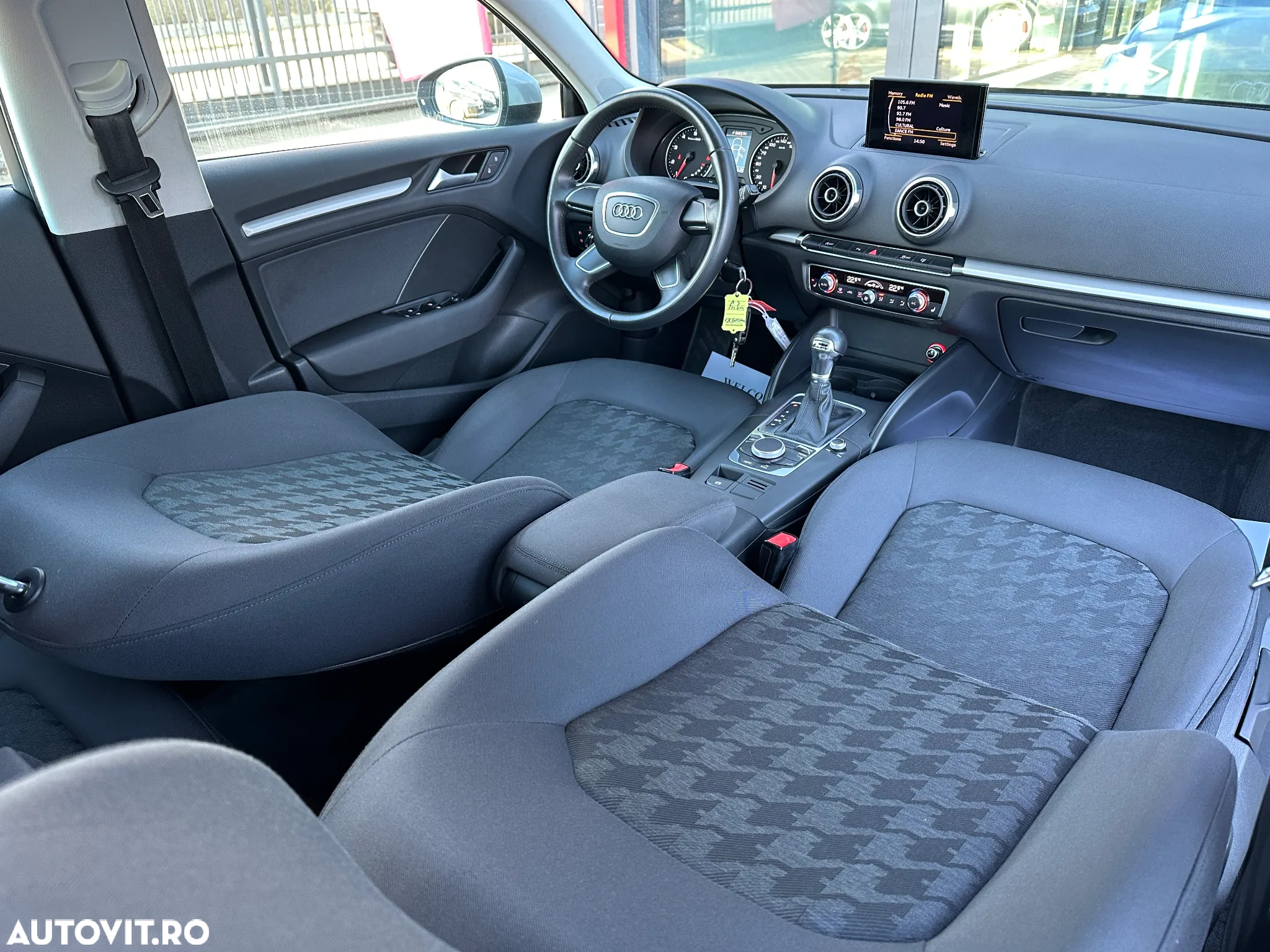 Audi A3 Sportback 1.4 TFSI Stronic Attraction - 7