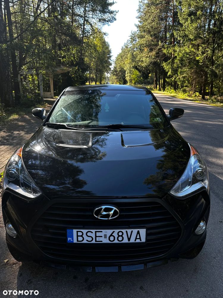 Hyundai Veloster - 2