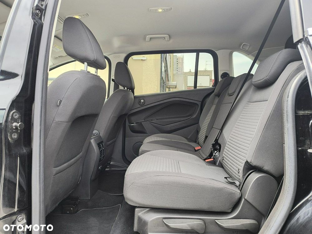 Ford Grand C-MAX - 10