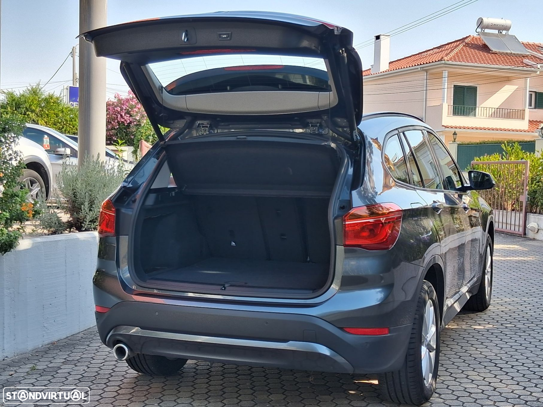 BMW X1 16 d sDrive Advantage - 19