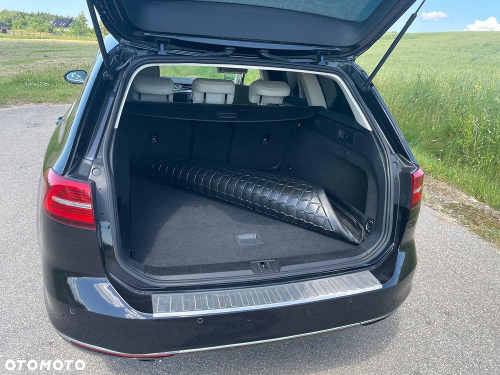 Volkswagen Passat - 21