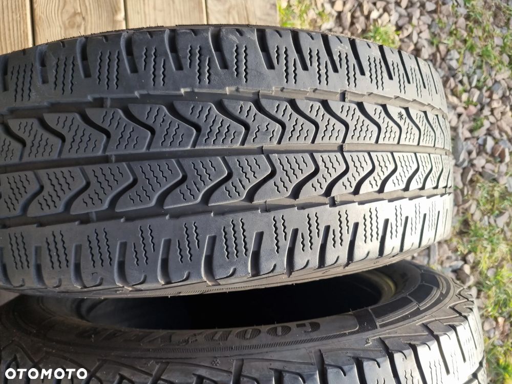 Opony Goodyear Ultragrip Cargo 215/60R17C 109T 2022r, 4x6mm db stan - 2