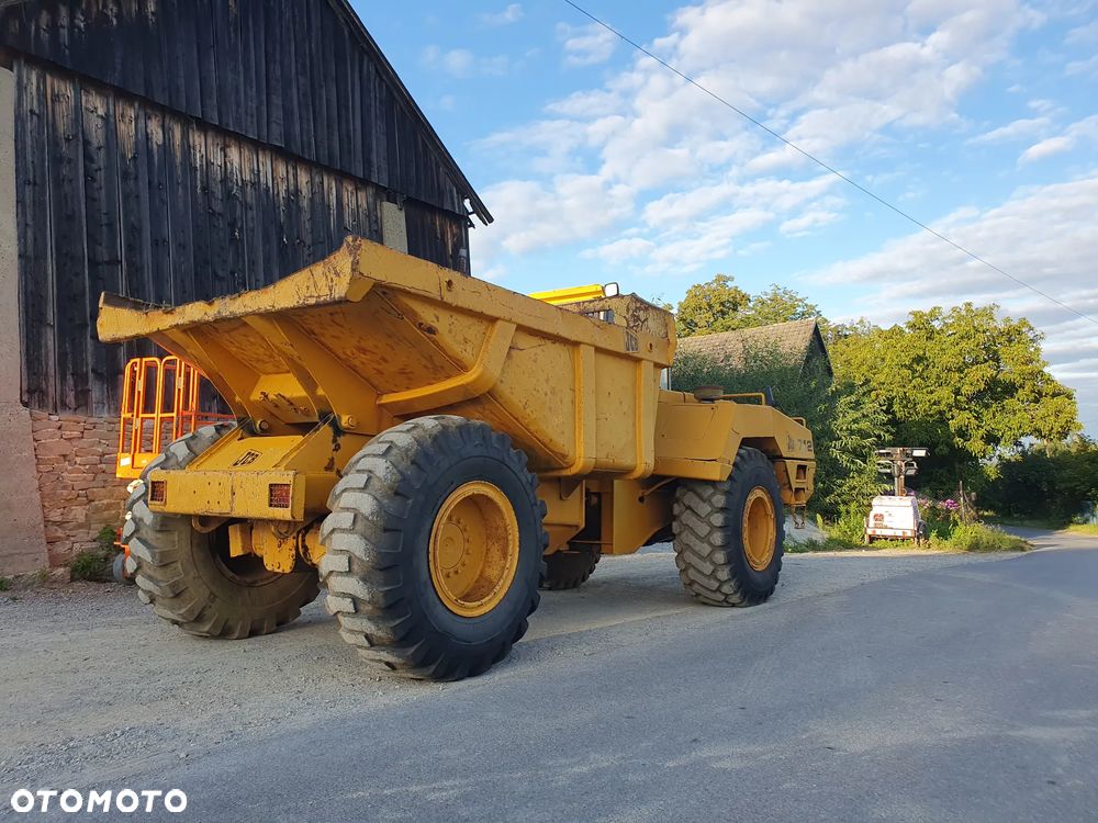 JCB - 6