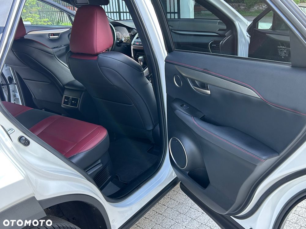 Lexus NX 200t F Sport AWD - 24