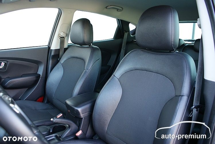 Hyundai ix35 1.6 2WD Fifa World Cup Edition - 23