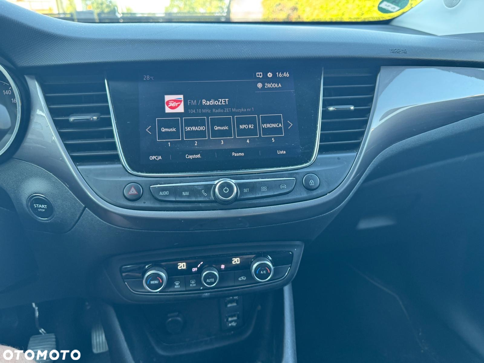 Opel Crossland X 1.2 Innovation - 23