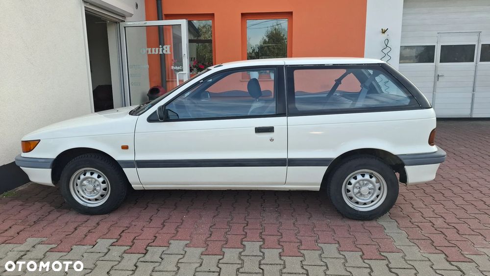 Mitsubishi Colt - 3