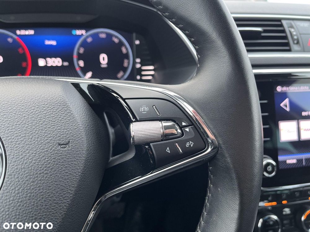 Skoda Superb 2.0 TDI SCR Style DSG - 23