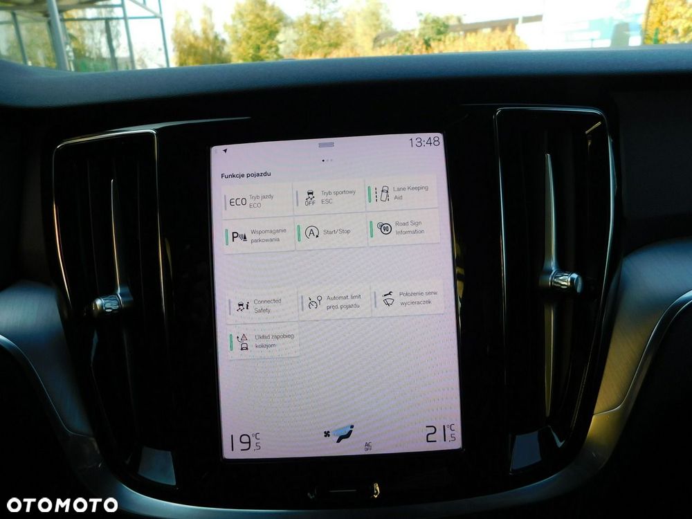 Volvo V60 B3 B DKG Essential - 12