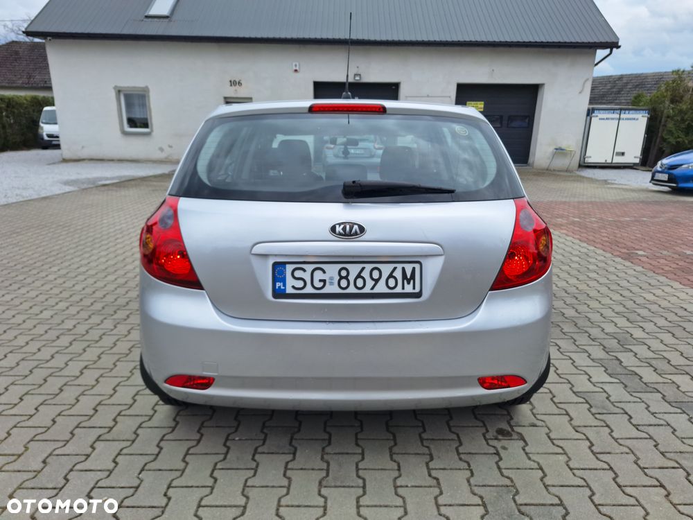 Kia Ceed - 26