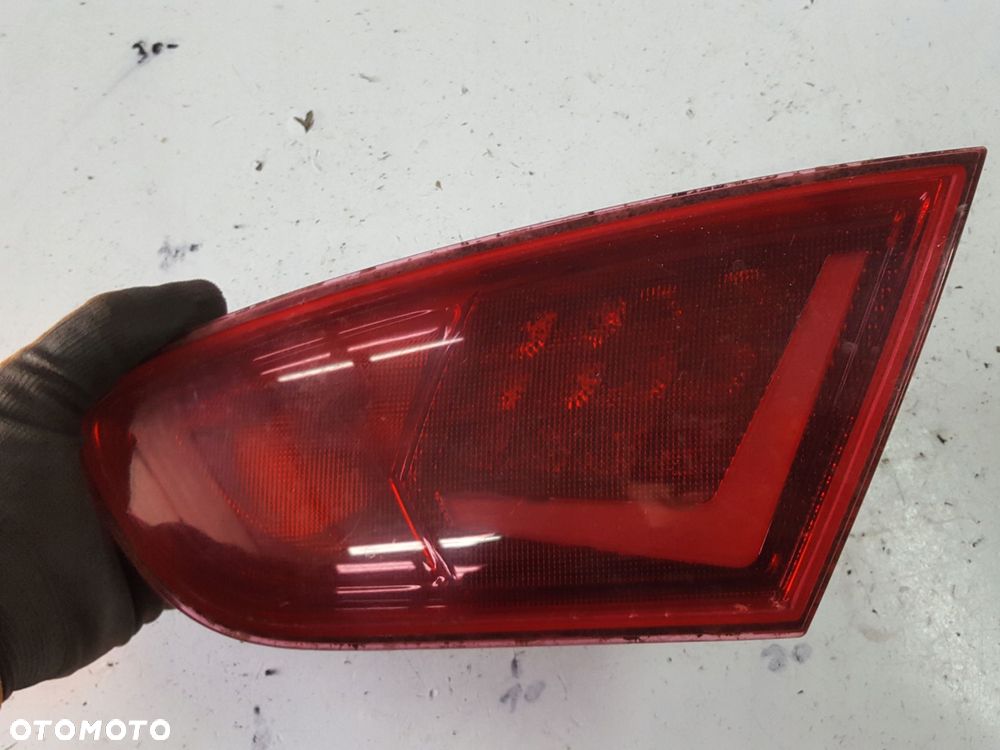 SEAT LEON 2 II LIFT 09-12r LAMPA LED KLAPY PRAWA TYŁ ANGLIK - 2