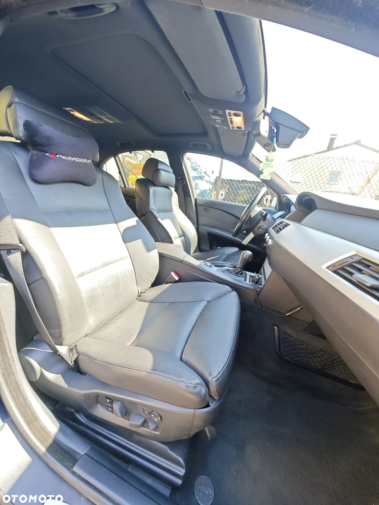 BMW Seria 5 540i - 28