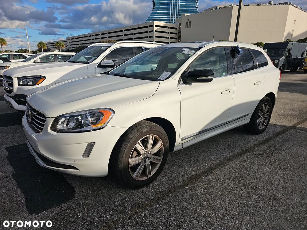 Volvo XC 60 T5 Geartronic Momentum - 1