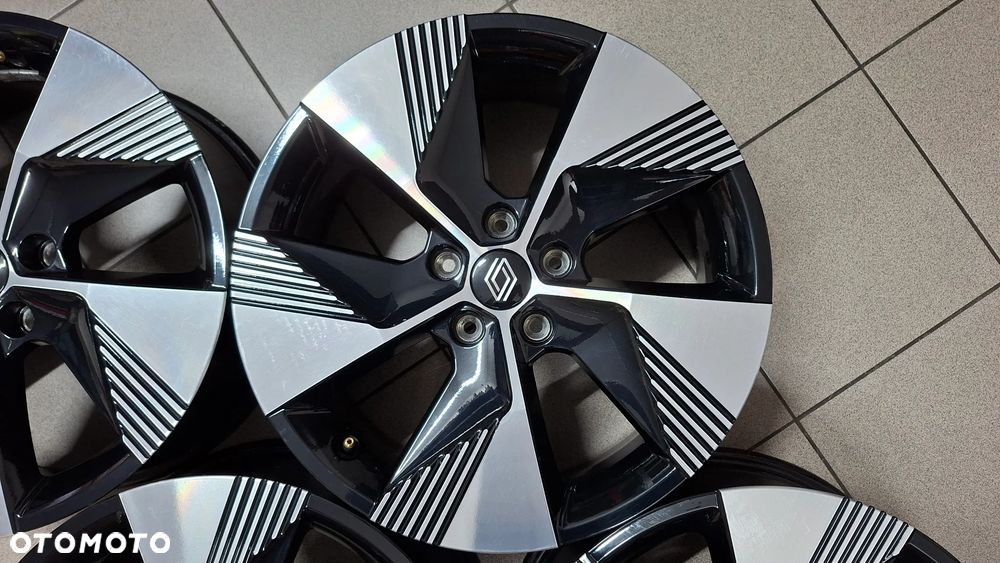 Felgi Aluminiowe 18 Renault Megane E-Tech 5x114.3 ET 34 Oston - 8