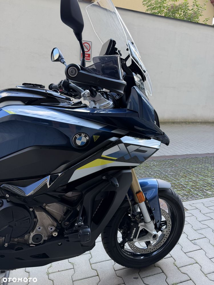 BMW XR - 22