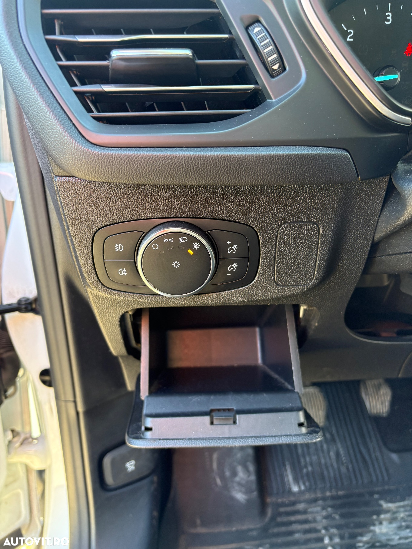 Ford Focus 1.5 EcoBlue Start-Stopp-System TITANIUM - 23
