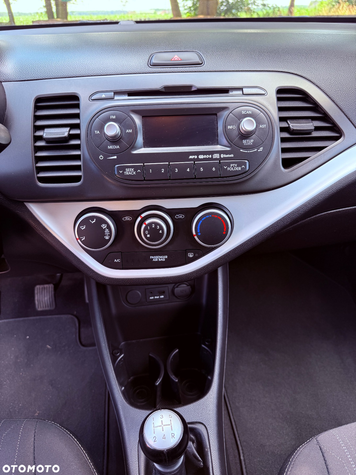Kia Picanto 1.0 ISG Fifa World Cup Edition - 19