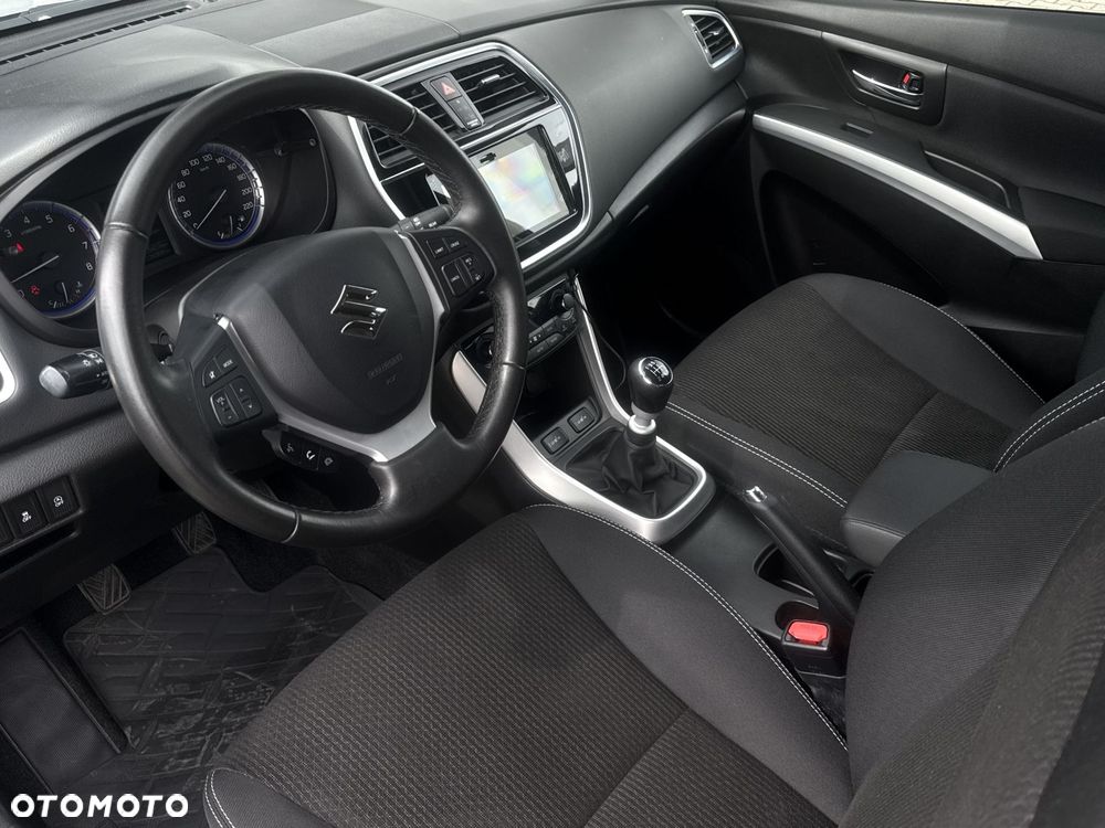 Suzuki SX4 S-Cross 1.4 T Premium - 10