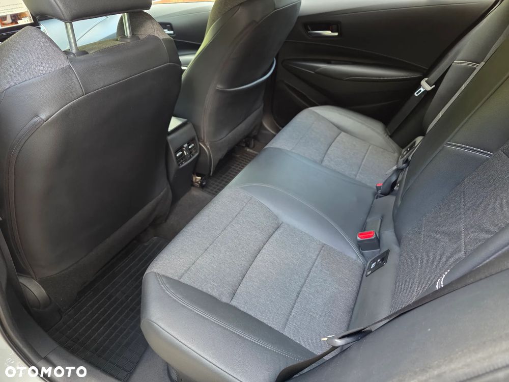 Toyota Corolla 1.8 Hybrid Style - 13