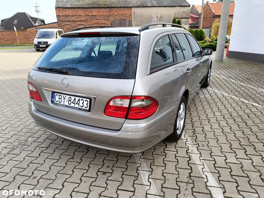 Mercedes-Benz Klasa E - 9