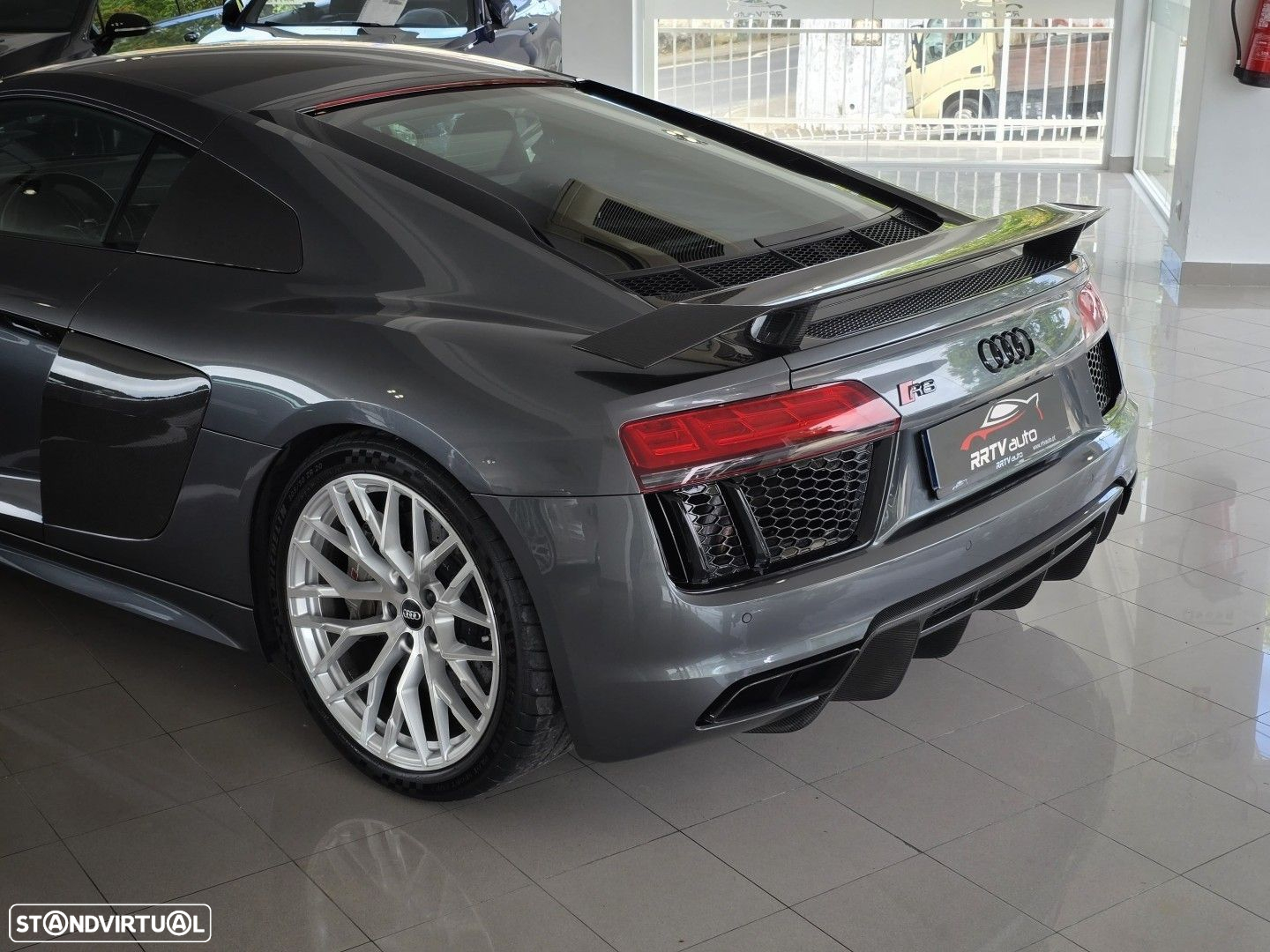 Audi R8 Coupé V10 plus 5.2 FSI quattro S tronic - 16