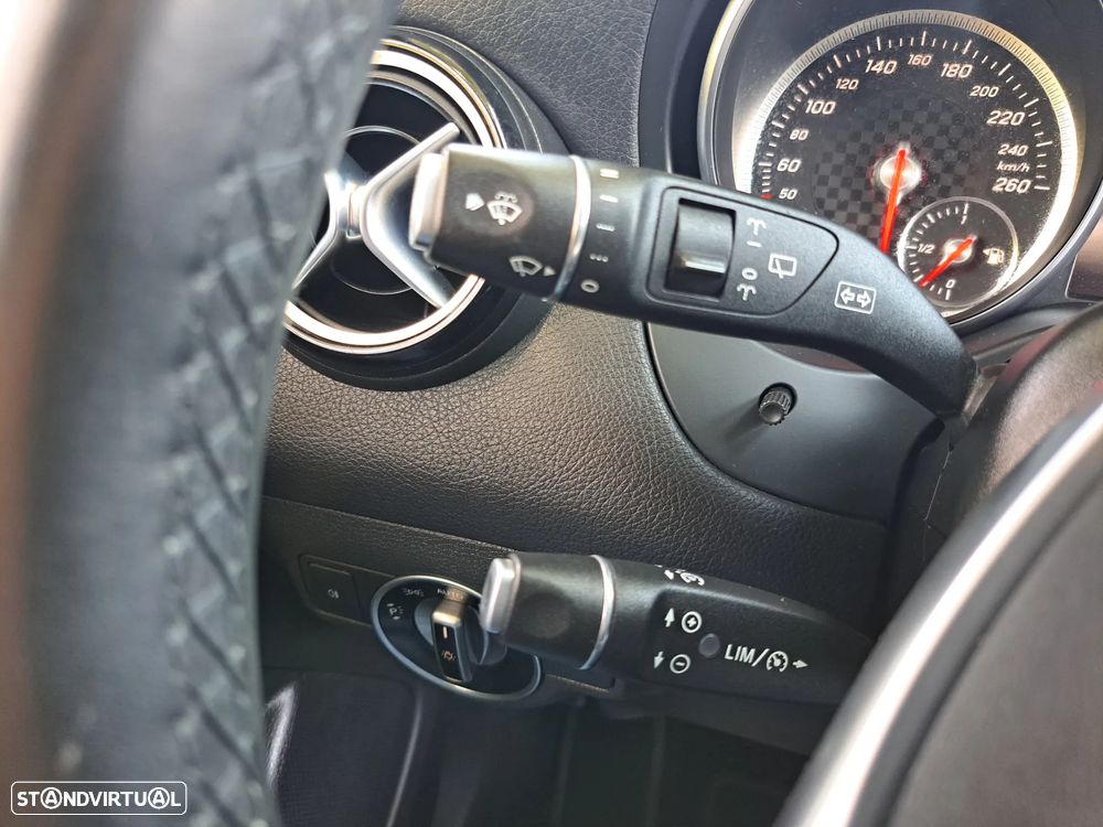 Mercedes-Benz A 200 (BlueEFFICIENCY) 7G-DCT AMG Sport - 17