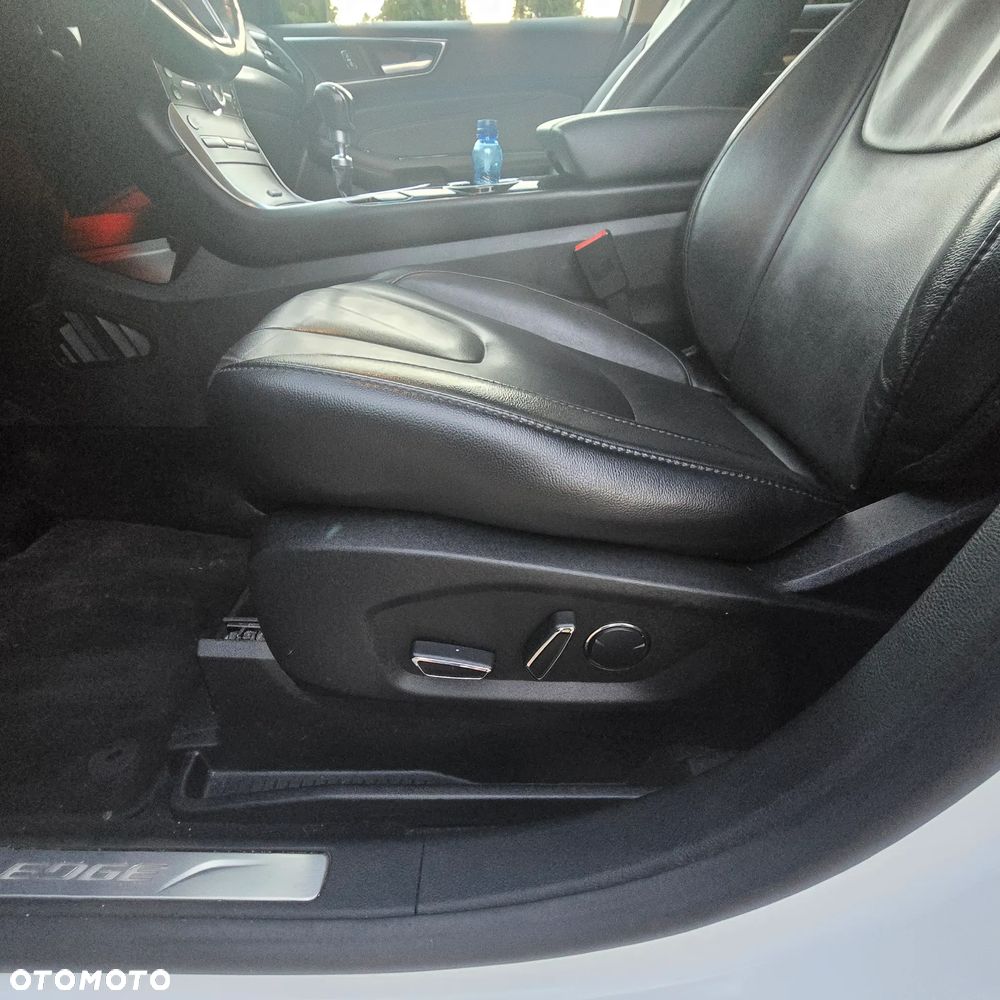Ford Edge - 15