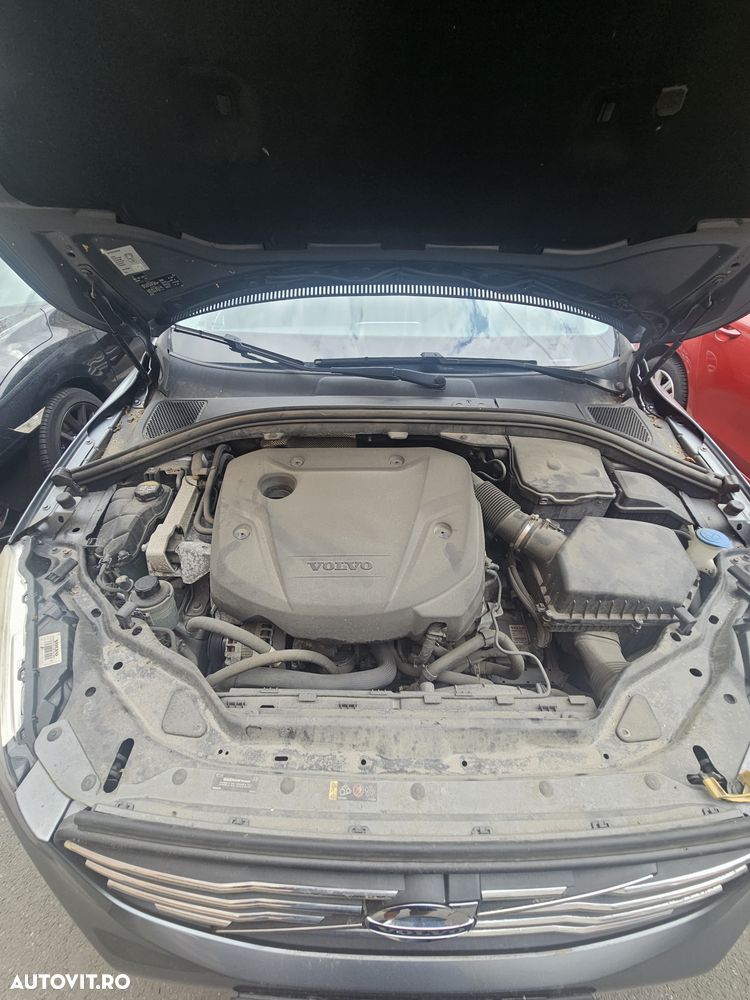 Volvo XC 60 - 8