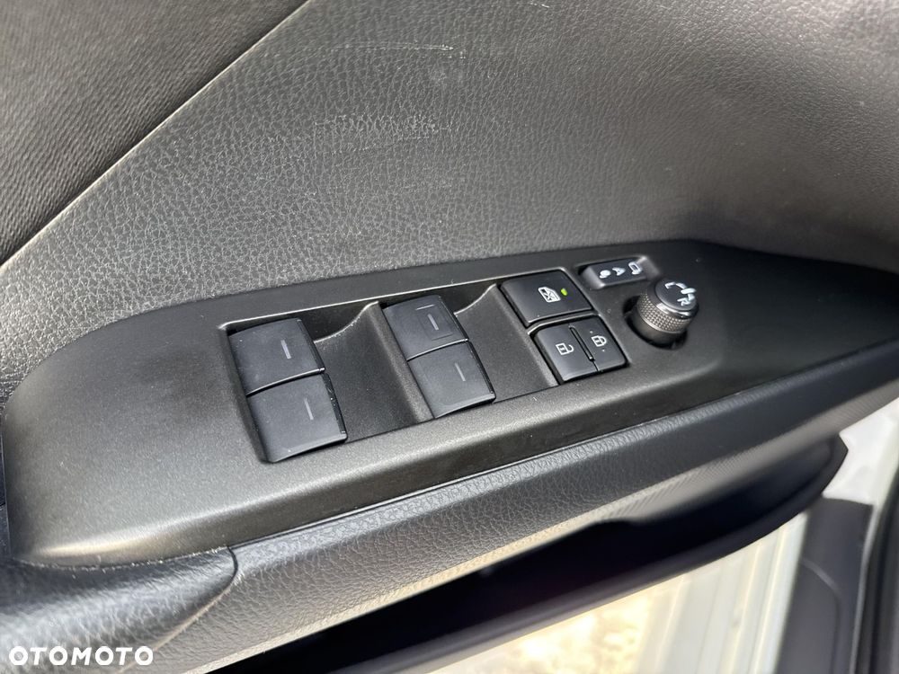Toyota Camry 2.5 Hybrid Comfort CVT - 17
