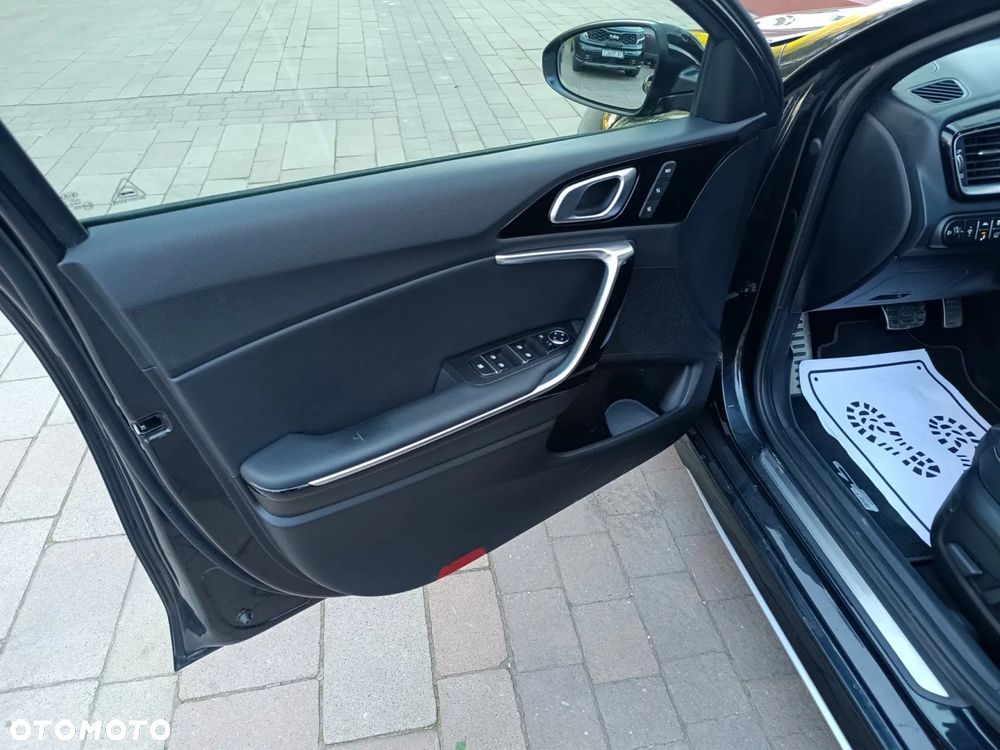Kia ProCeed 1.4 T-GDI DCT7 OPF GT LINE - 20