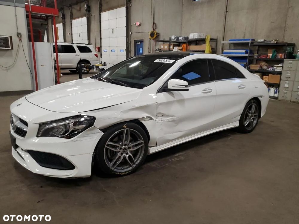 Mercedes-Benz CLA - 5