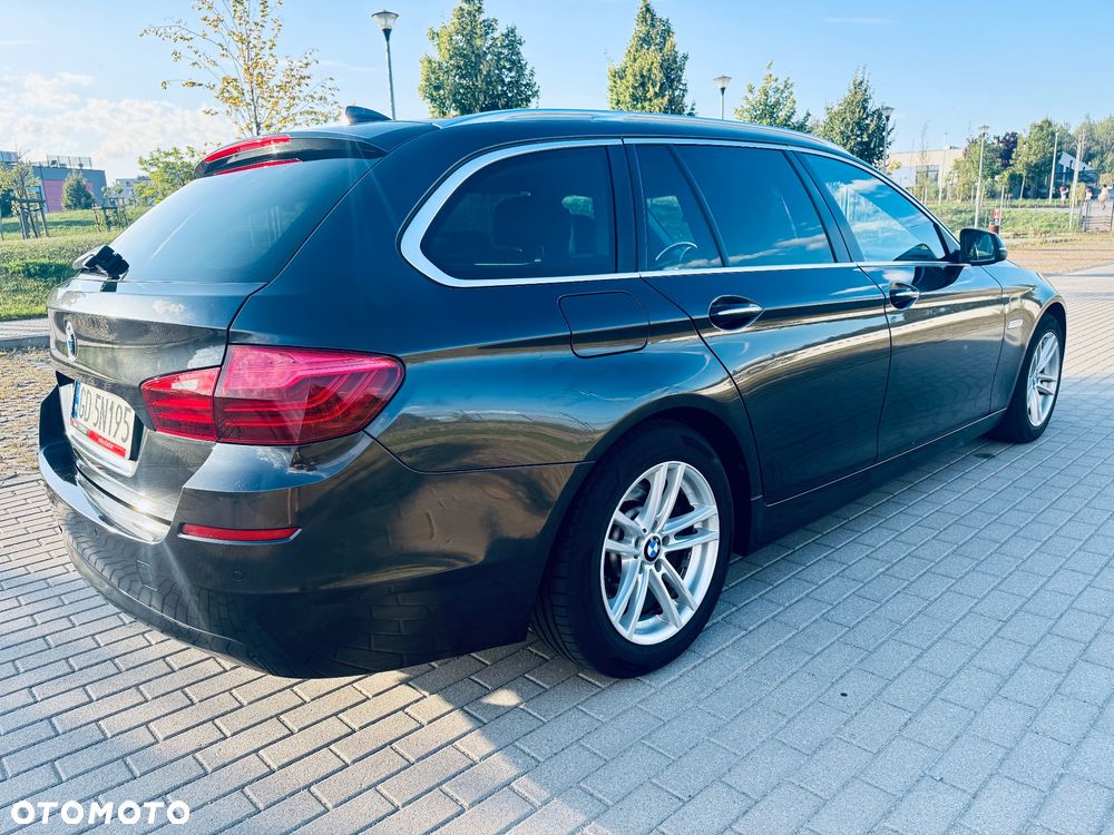 BMW Seria 5 518d Luxury Line - 4