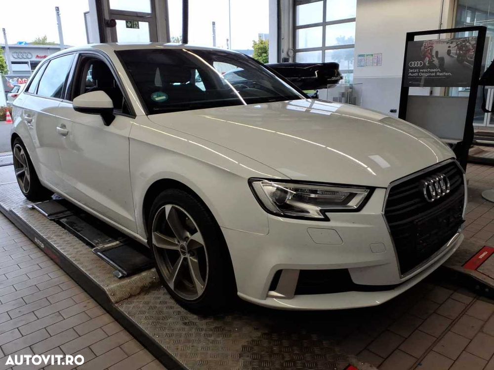 Audi A3 3-portiere 2.0 TDI S tronic sport - 2