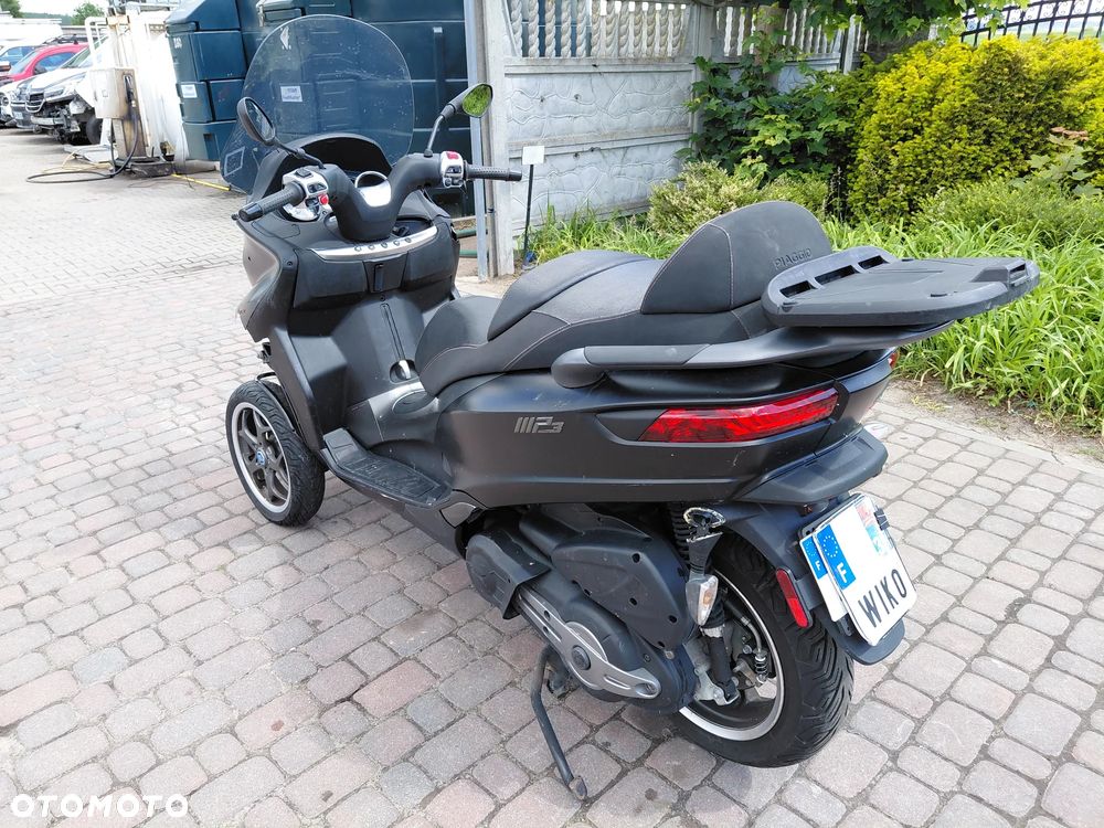 Piaggio MP-3 - 4