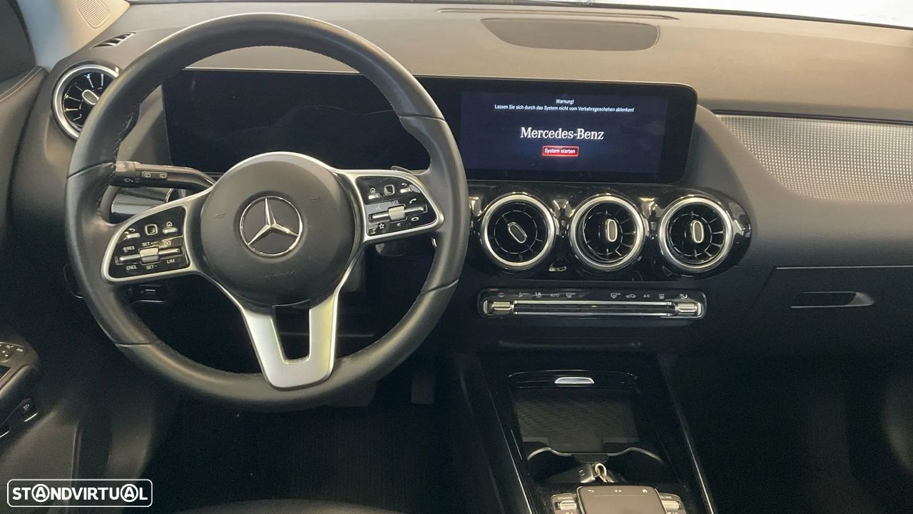 Mercedes-Benz GLA 250 e 8G-DCT Progressive - 4