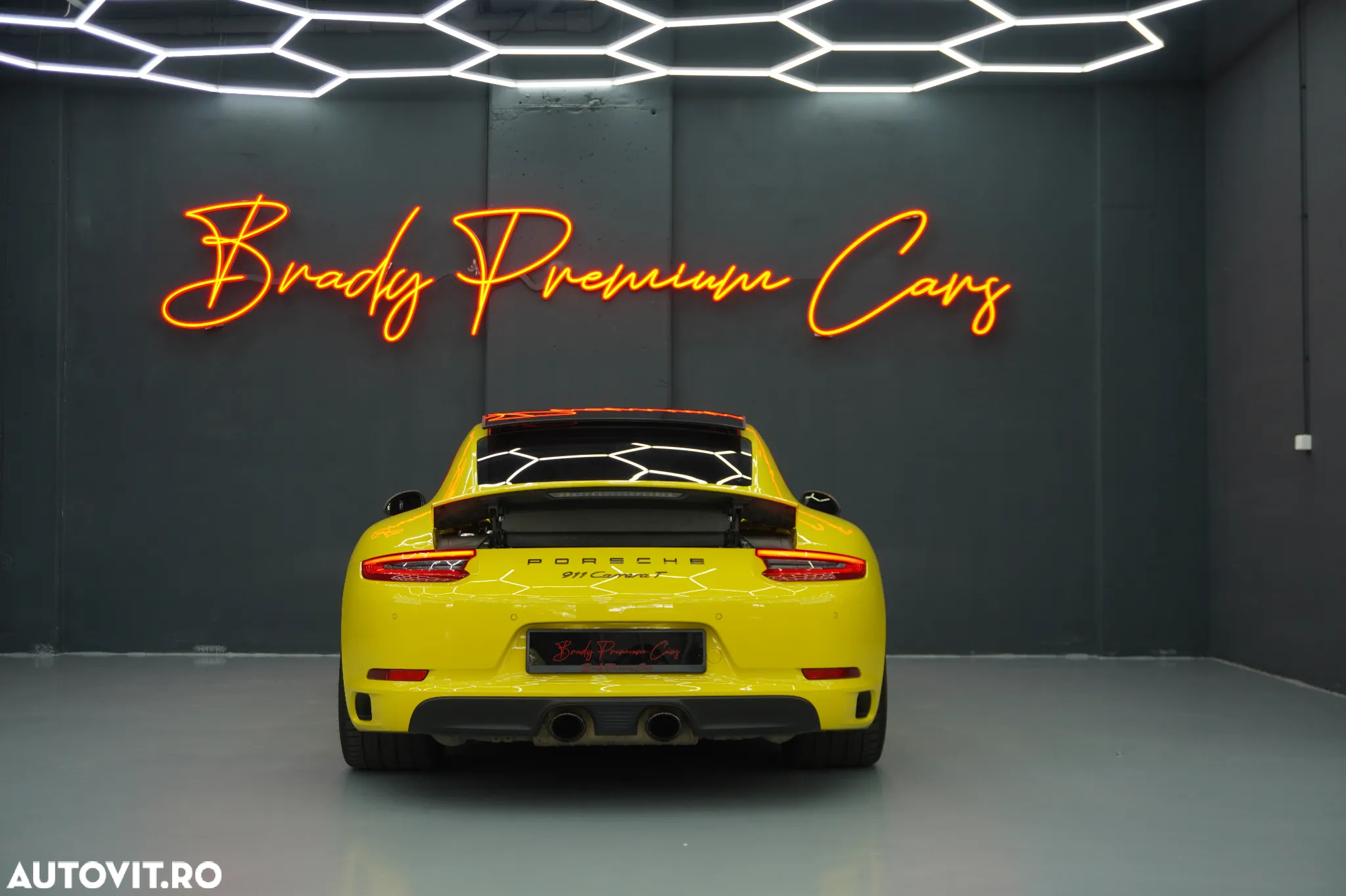 Porsche 911 Carrera PDK - 26