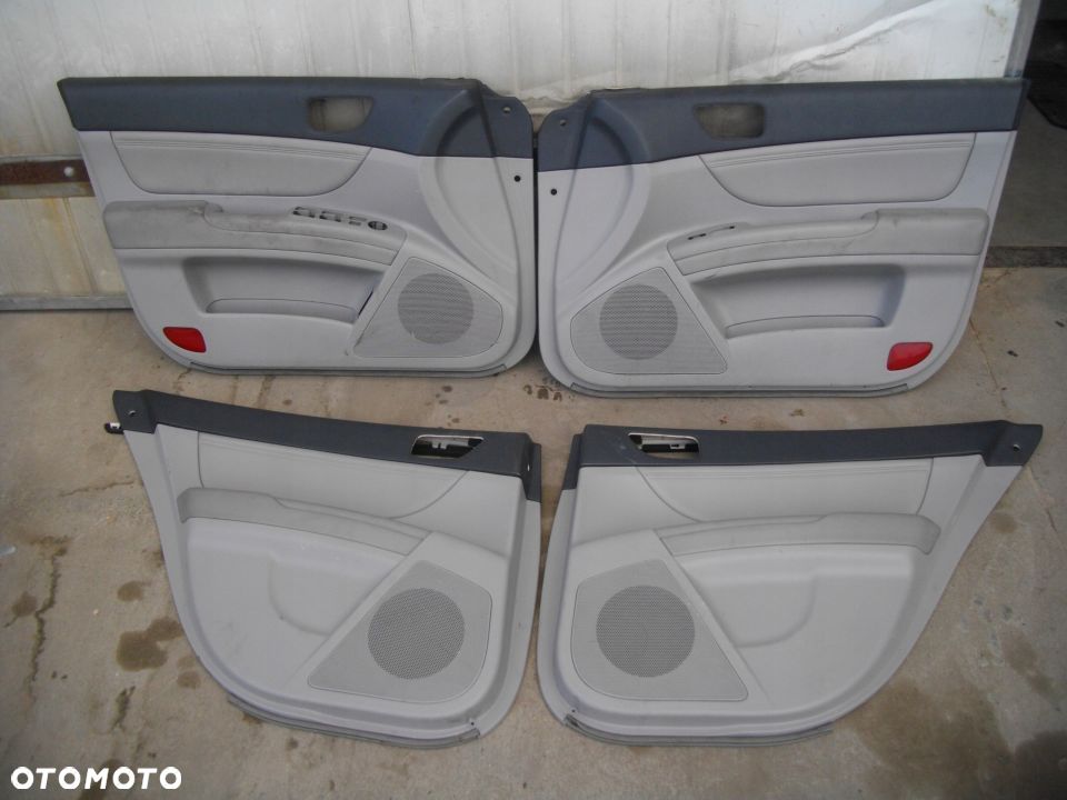 Tapicerka HYUNDAI SONATA NF 5 V boczki drzwi sedan komplet - 1