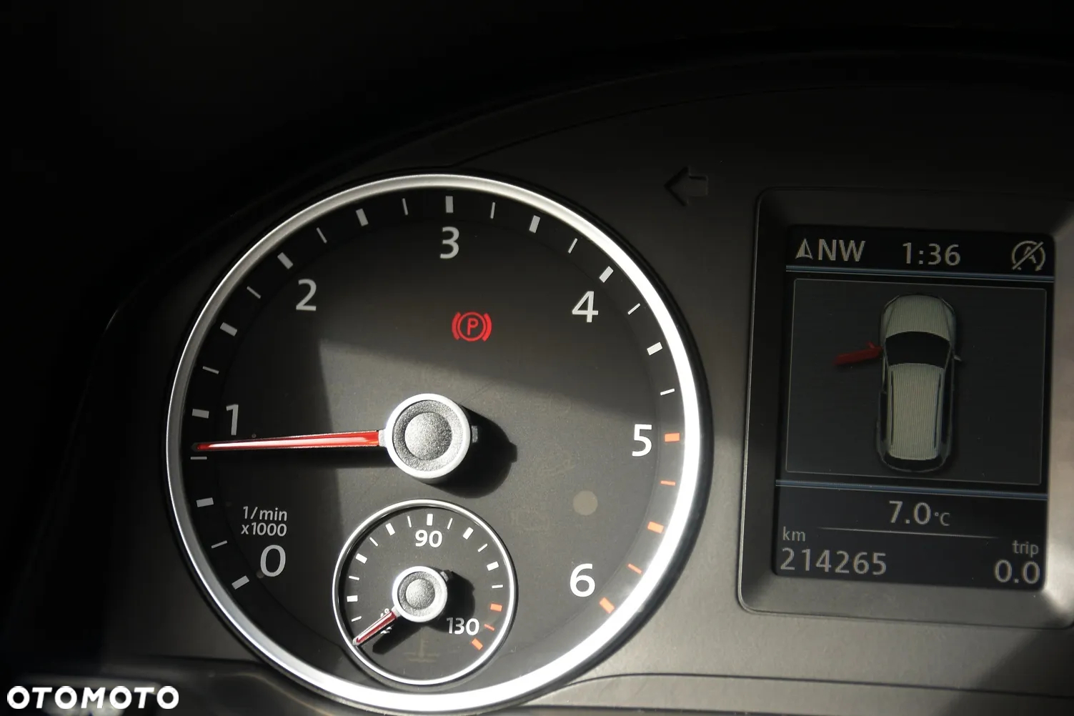 Volkswagen Tiguan 2.0 TDI R-Style - 27