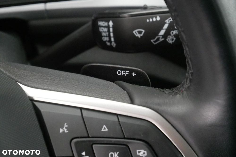 Volkswagen T-Roc 1.5 TSI Life DSG - 24