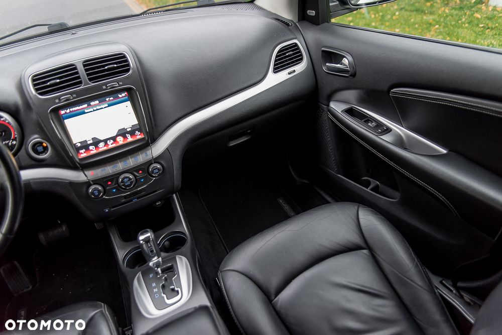 Fiat Freemont 2.0 Multijet Lounge AWD - 25