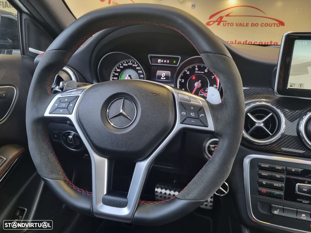 Mercedes-Benz GLA 45 AMG 4-Matic - 17
