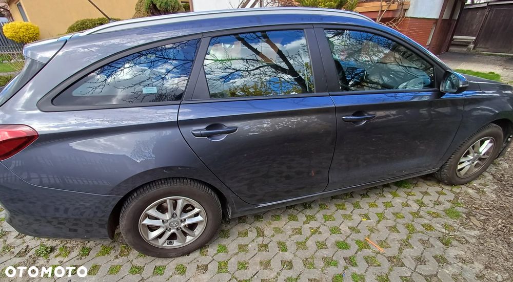 Hyundai i30 1.6 D Classic + - 3