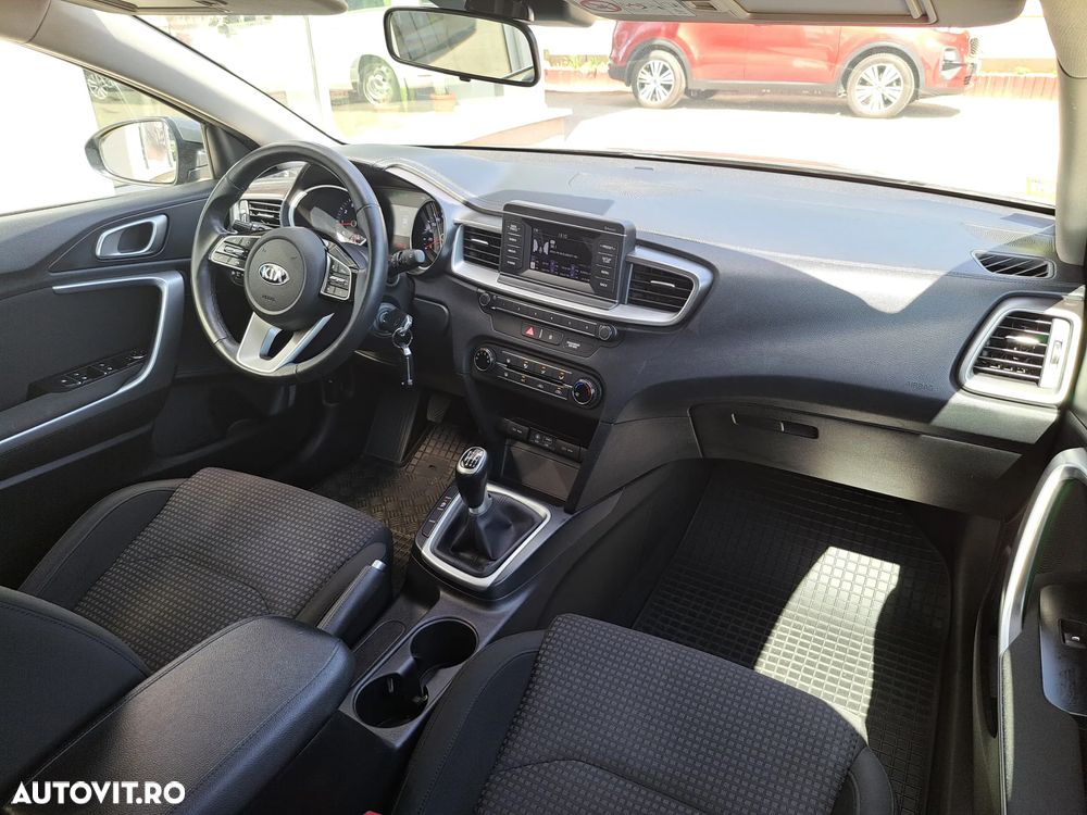 Kia Ceed 1.4 T-GDI Best - 27