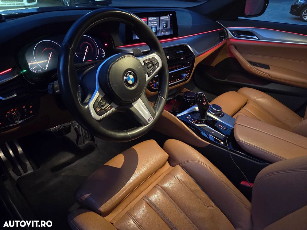 BMW Seria 5 530i xDrive AT - 18