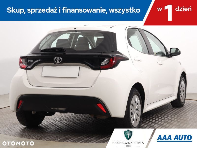 Toyota Yaris - 6