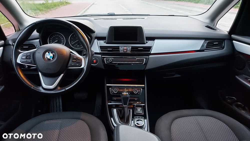 BMW Seria 2 218d Sport-Aut Advantage - 12