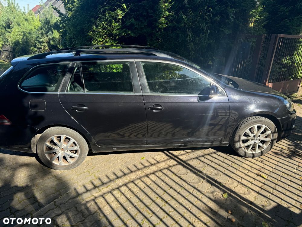 Volkswagen Golf 1.6 TDI DPF Comfortline - 6