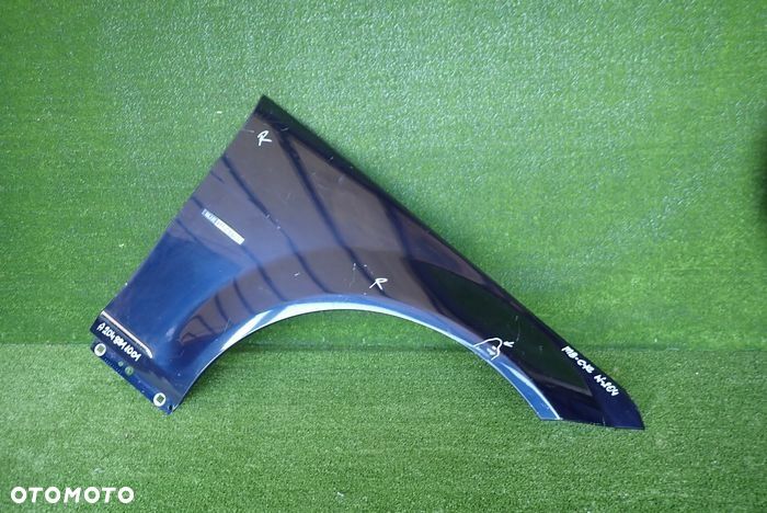 MERCEDES W204 204 C-KLASA błotnik prawy przedni przód - 1